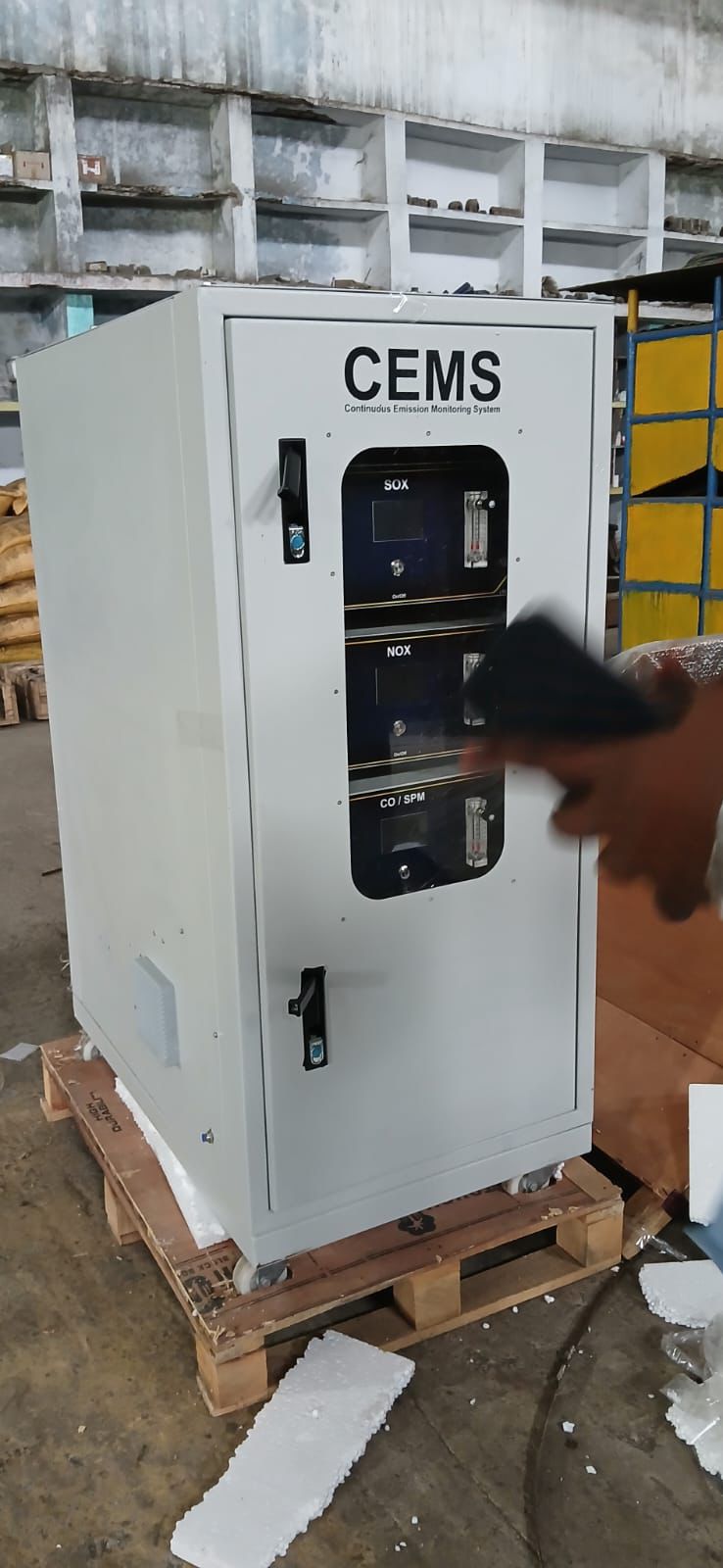 ONLINE CONTINUOUS EMISSION MONITORING SYSTEM ( Online Emission Gas Analyzer)